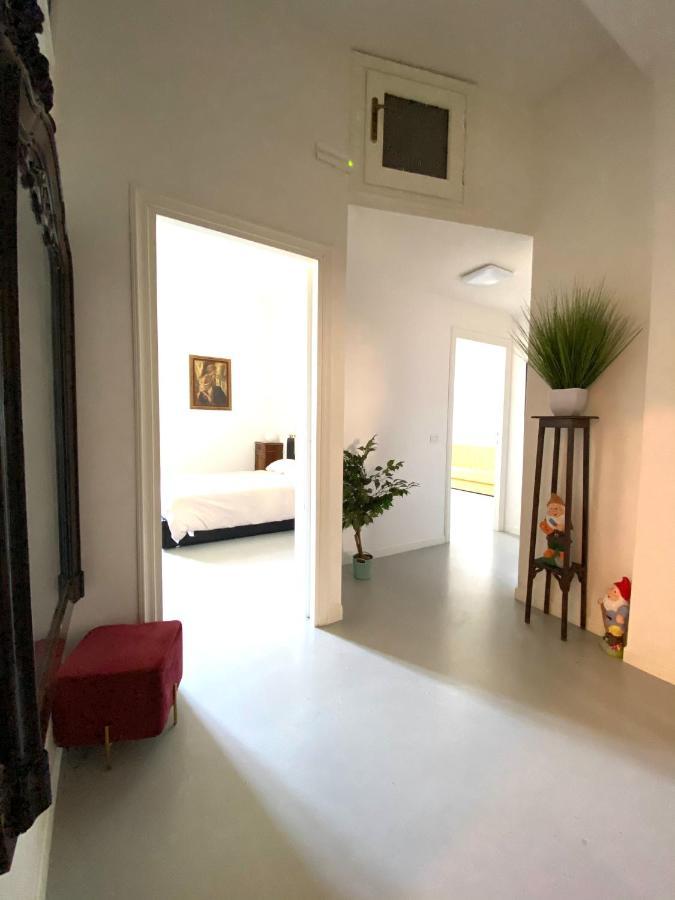 Palazzo Pilo Bed and Breakfast Sassari Exteriör bild